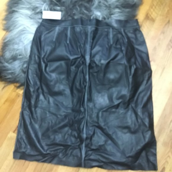 Lafayette 148leather skirt size 20 New